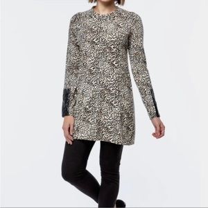 Tyler Boe Chrissy Mock Neck Animal Cheetah Print Tunic Size XS